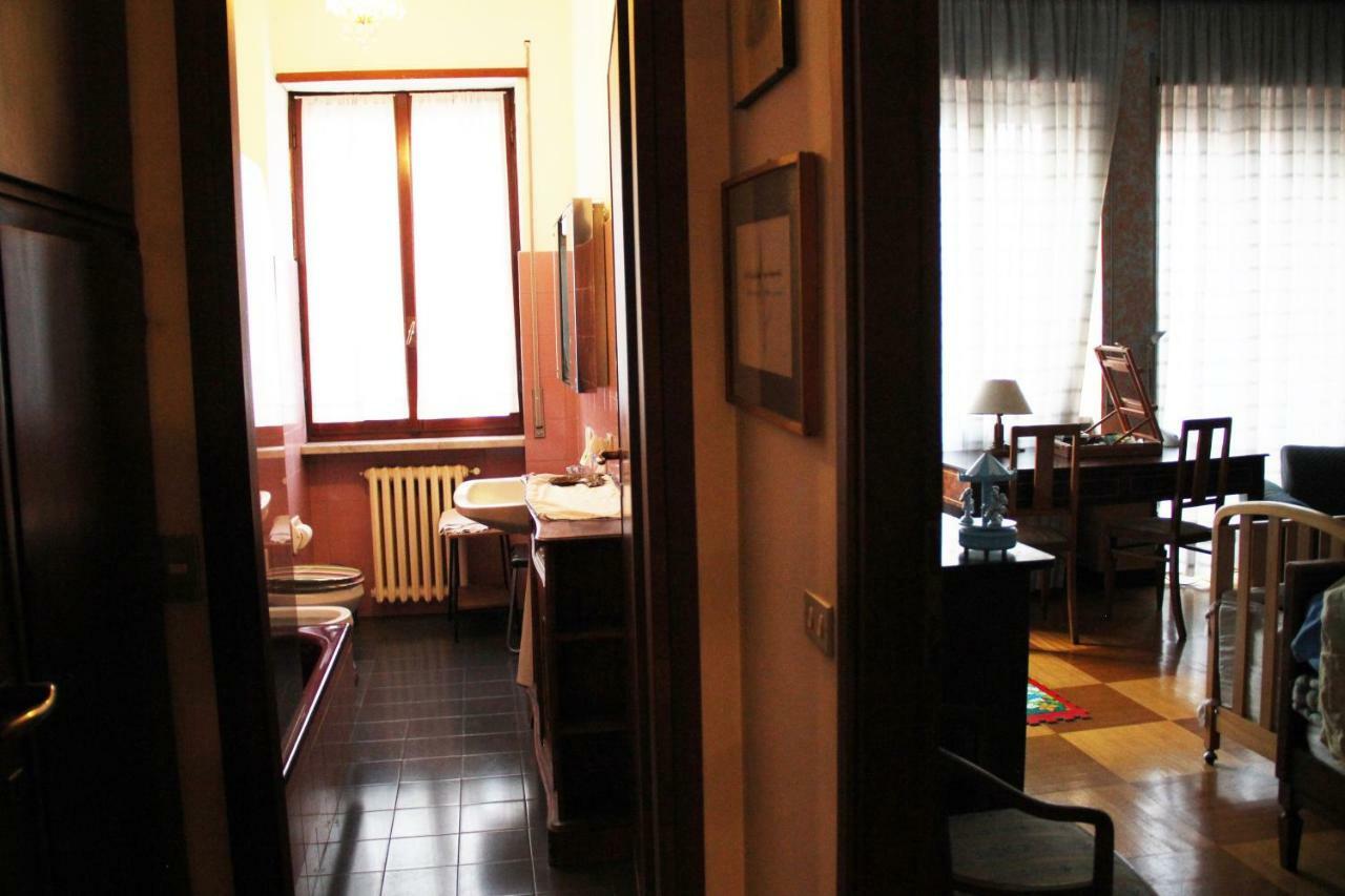 Big Room In Milano Center Eksteriør billede